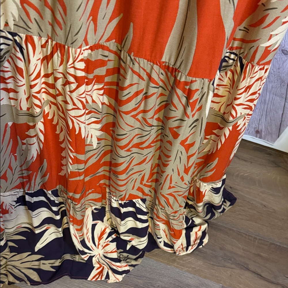 NWT Vince Camuto Orange and Cream Leaf Print Maxi Dress - Picture 13 of 13